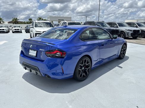 New 2026 BMW 230i Coupe w/ Premium Package RWD image 7