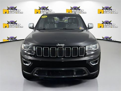 Used 2022 Jeep Grand Cherokee Limited image 2