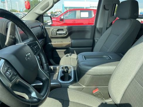 Used 2021 Chevrolet Silverado 1500 LT Trail Boss image 4