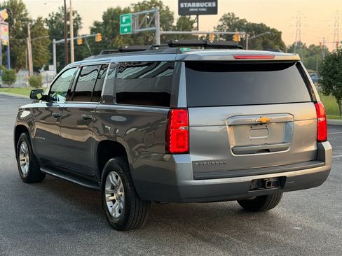 Used 2020 Chevrolet Suburban LT AWD/4WD image 3