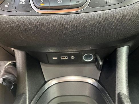 Used 2024 Chevrolet Malibu LT image 14