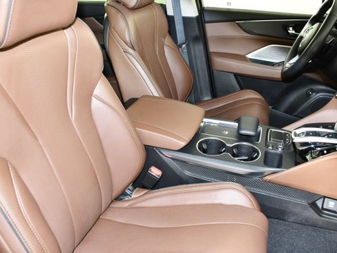 Certified 2024 Acura MDX SH-AWD w/ Advance Package image 42