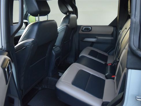 Certified 2022 Ford Bronco Wildtrak image 8