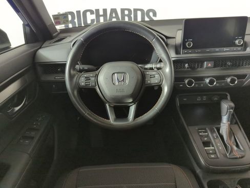 Used 2024 Honda CR-V Sport image 12