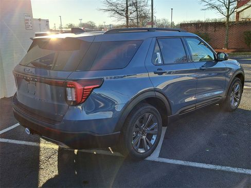 New 2026 Ford Explorer Active w/ Active Comfort Package image 6