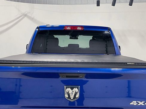 Used 2018 RAM 1500 Express w/ Express Value Package AWD/4WD image 9