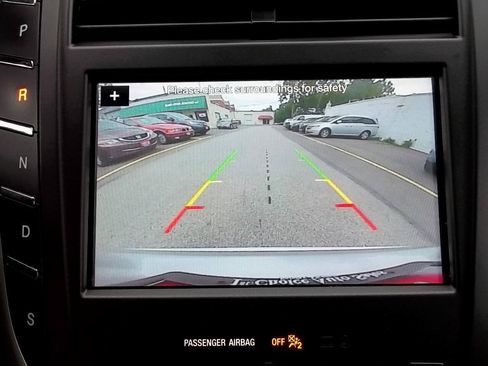 Used 2018 Lincoln MKC Select w/ Select Plus Package AWD/4WD image 23