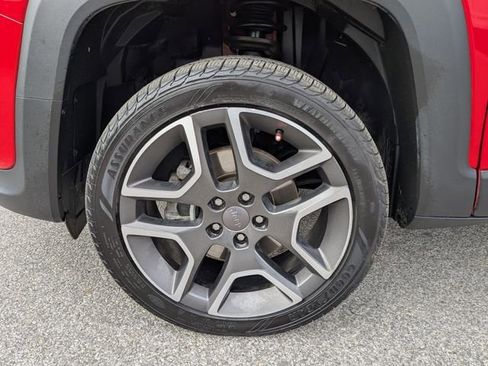 Used 2020 Jeep Renegade Sport image 21