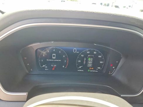 Used 2025 Honda Pilot Black Edition image 9