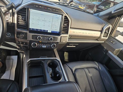 Used 2022 Ford F350 Platinum image 31