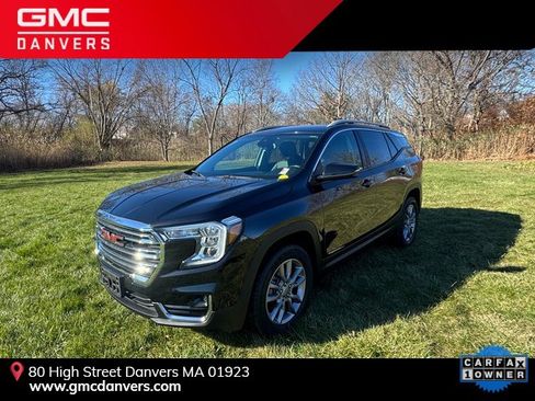 Used 2022 GMC Terrain SLT image 2