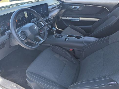 Used 2025 Ford Mustang Coupe image 21