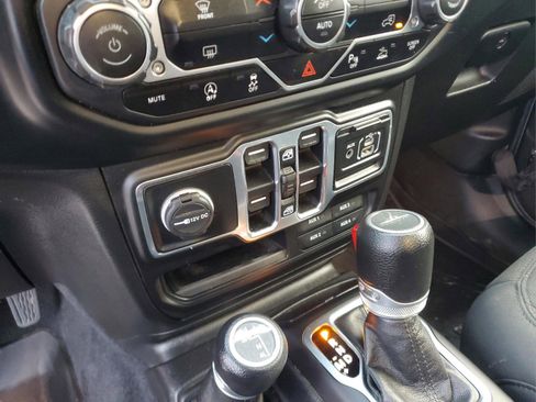 Certified 2020 Jeep Gladiator Sport w/ Quick Order Package 24S image 18