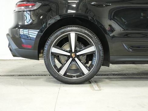 New 2026 Porsche Macan AWD/4WD image 41