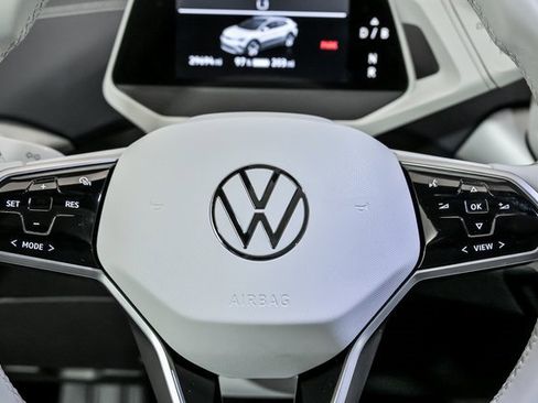 Certified 2023 Volkswagen ID.4 Pro S Plus image 16