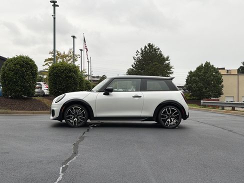 Used 2026 MINI Cooper S FWD image 7