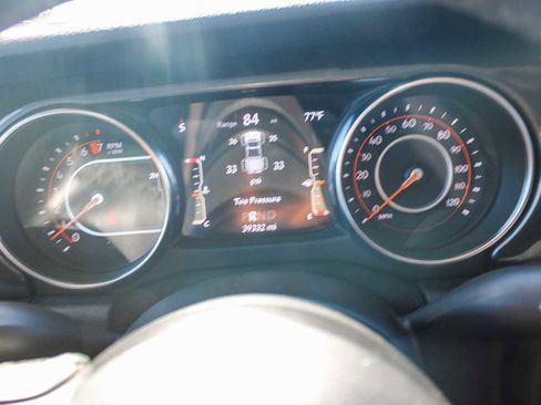 Used 2021 Jeep Gladiator Sport image 22