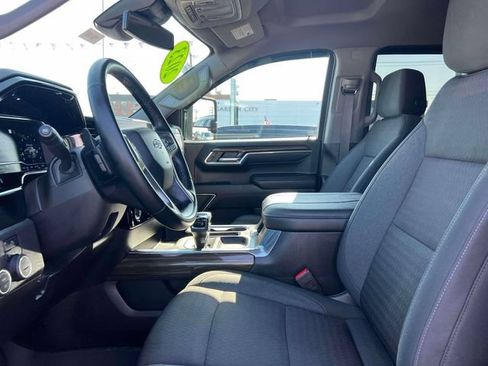 Used 2023 Chevrolet Silverado 1500 LT Trail Boss w/ Protection Package AWD/4WD image 17