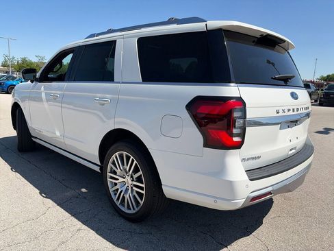 Used 2022 Ford Expedition Platinum AWD/4WD image 5