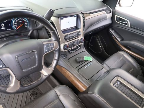 Used 2019 GMC Yukon XL Denali w/ Open Road Package AWD/4WD image 43