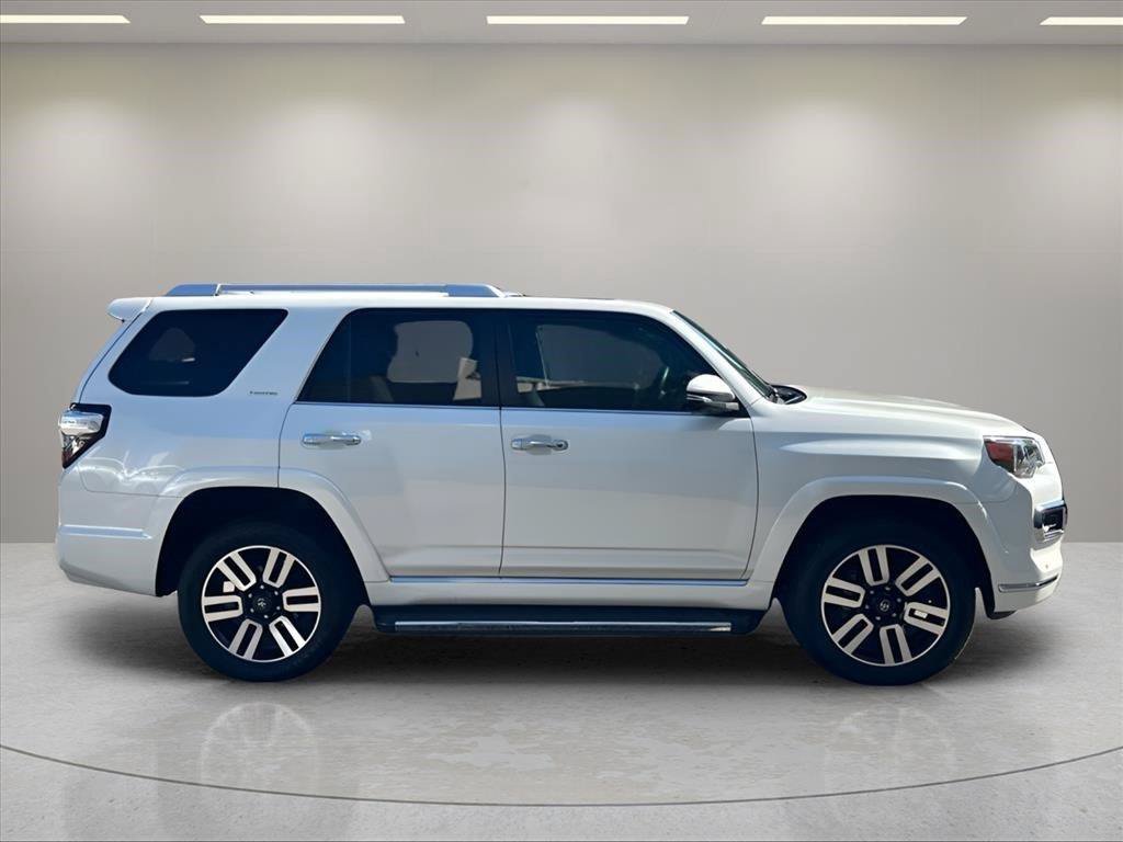 Used 2022 Toyota 4Runner Limited AWD/4WD image 7