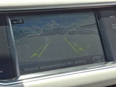 Used 2015 Land Rover Range Rover Sport HSE AWD/4WD image 13