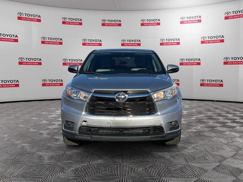 Used 2016 Toyota Highlander LE AWD/4WD image 8