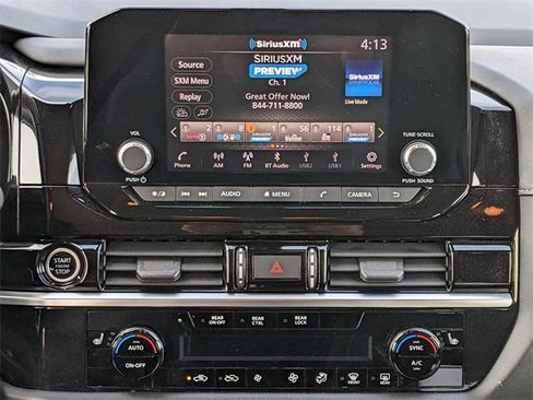 Used 2022 Nissan Pathfinder SV image 15