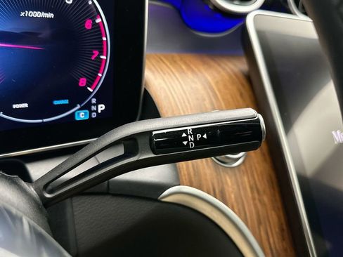 Used 2023 Mercedes-Benz GLC 300 4MATIC image 24