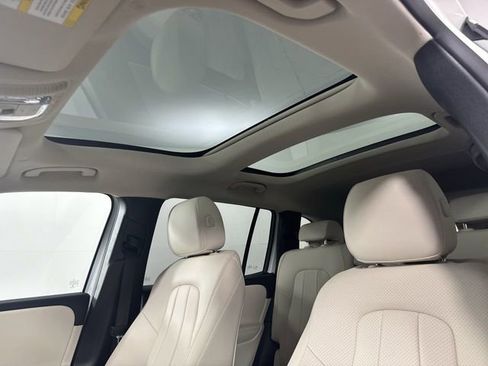 Used 2022 Mercedes-Benz GLB 250 4MATIC image 18