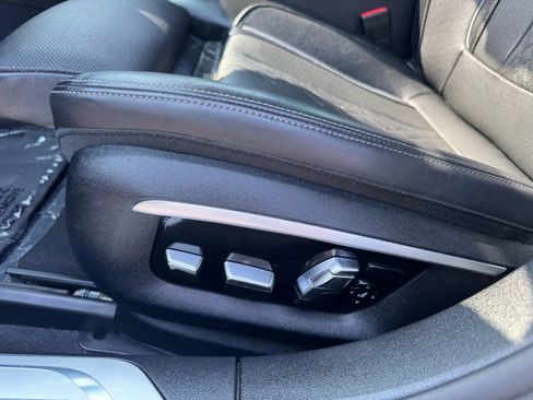 Used 2017 BMW 750i xDrive image 11