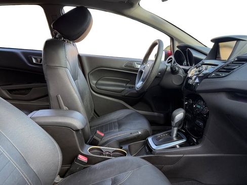 Used 2014 Ford Fiesta Titanium image 14
