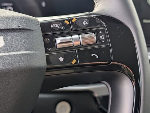New 2026 Kia Sorento LX FWD image 35