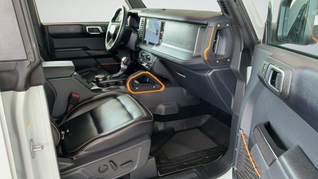 Used 2024 Ford Bronco Badlands AWD/4WD image 24