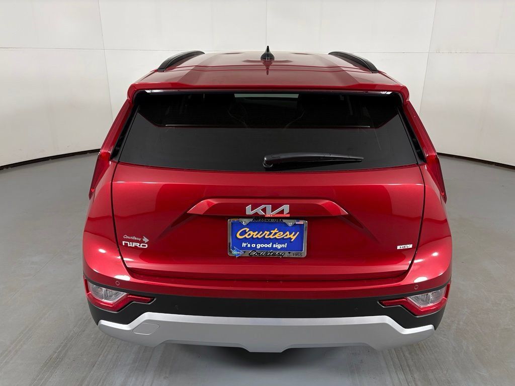 New 2026 Kia Niro EX FWD image 7