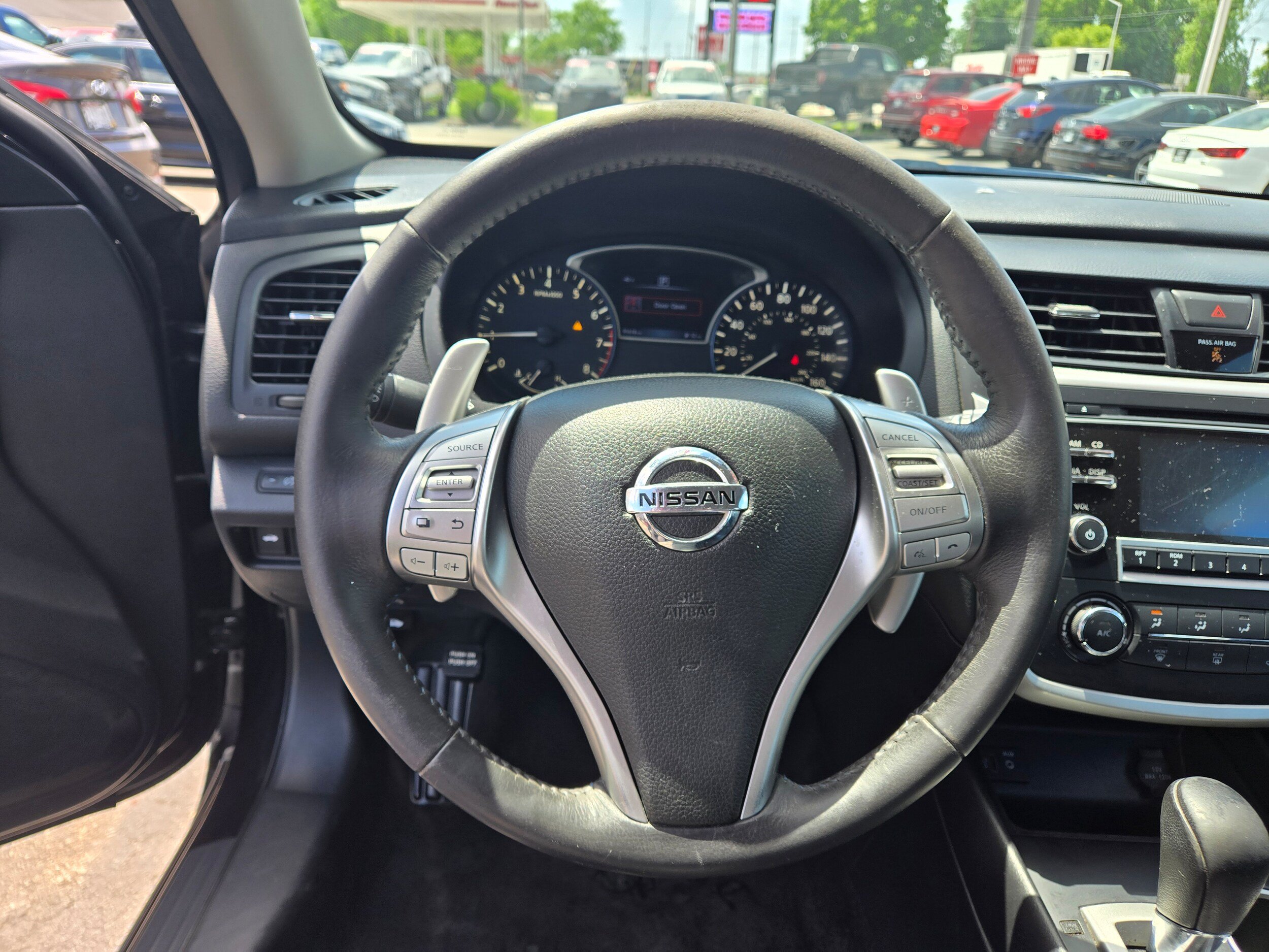 Used 2017 Nissan Altima 2.5 SR FWD image 6