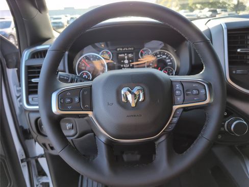 New 2026 RAM 1500 Big Horn AWD/4WD image 30