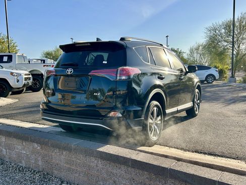 Used 2018 Toyota RAV4 XLE image 3