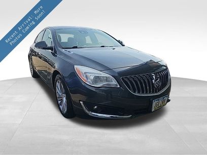 Used 2017 Buick Regal Premium w/ Driver Confidence Package #1