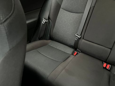 Used 2025 Toyota RAV4 XLE image 41