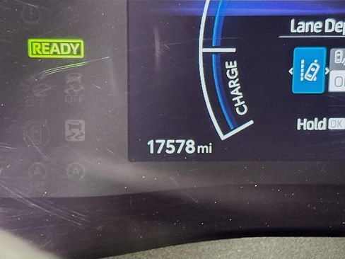 Used 2026 Toyota Camry LE FWD image 19