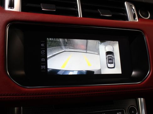 Used 2017 Land Rover Range Rover Sport Autobiography image 18
