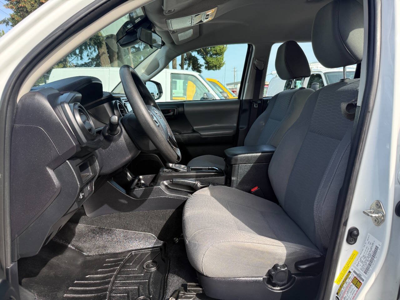 Used 2018 Toyota Tacoma SR w/ SR Convenience Package RWD image 11
