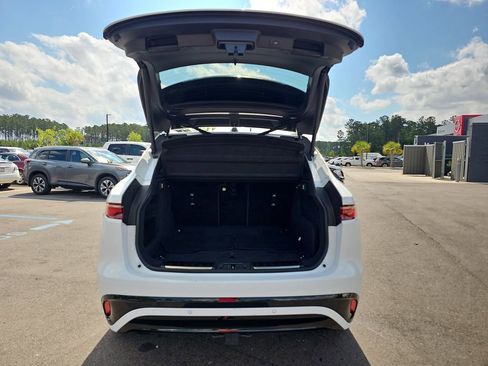 Used 2024 Jaguar F-PACE R-Dynamic S AWD/4WD image 17