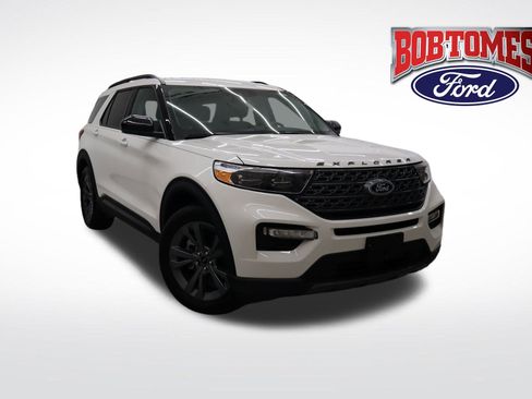 Used 2023 Ford Explorer XLT w/ Equipment Group 202A image 1
