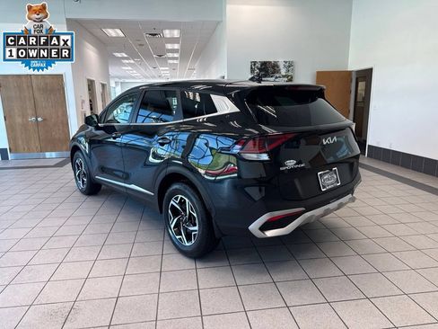 Used 2023 Kia Sportage LX AWD/4WD image 5