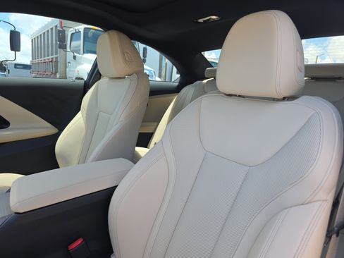 Used 2025 BMW 230i Coupe w/ M Sport Package RWD image 23