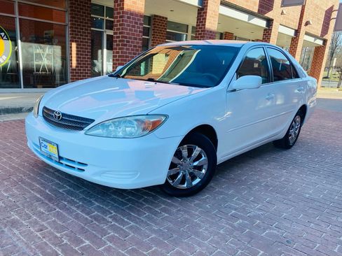 Used 2003 Toyota Camry LE image 3
