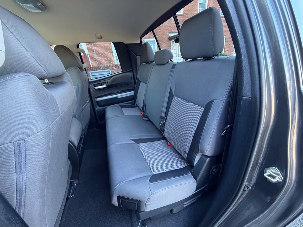Used 2016 Toyota Tundra SR5 w/ Tow Package RWD image 27