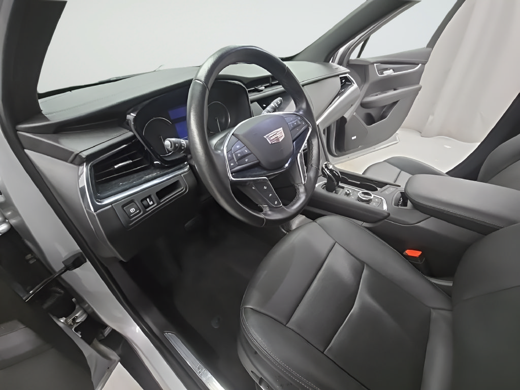 Used 2020 Cadillac XT5 Premium Luxury AWD/4WD image 14